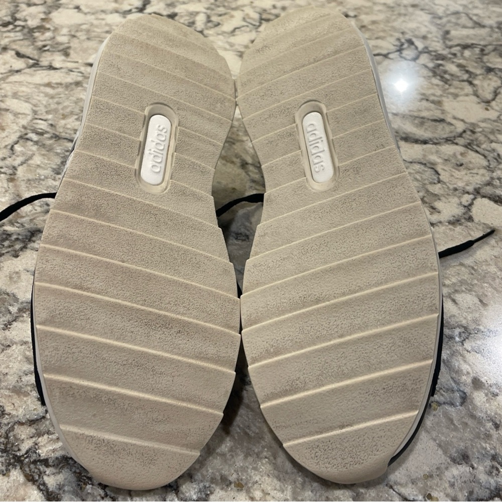 Adidas Retrorun Womens Sneakers Black White Retro Running Shoes EH1859 Size 9.5 - Picture 7 of 15